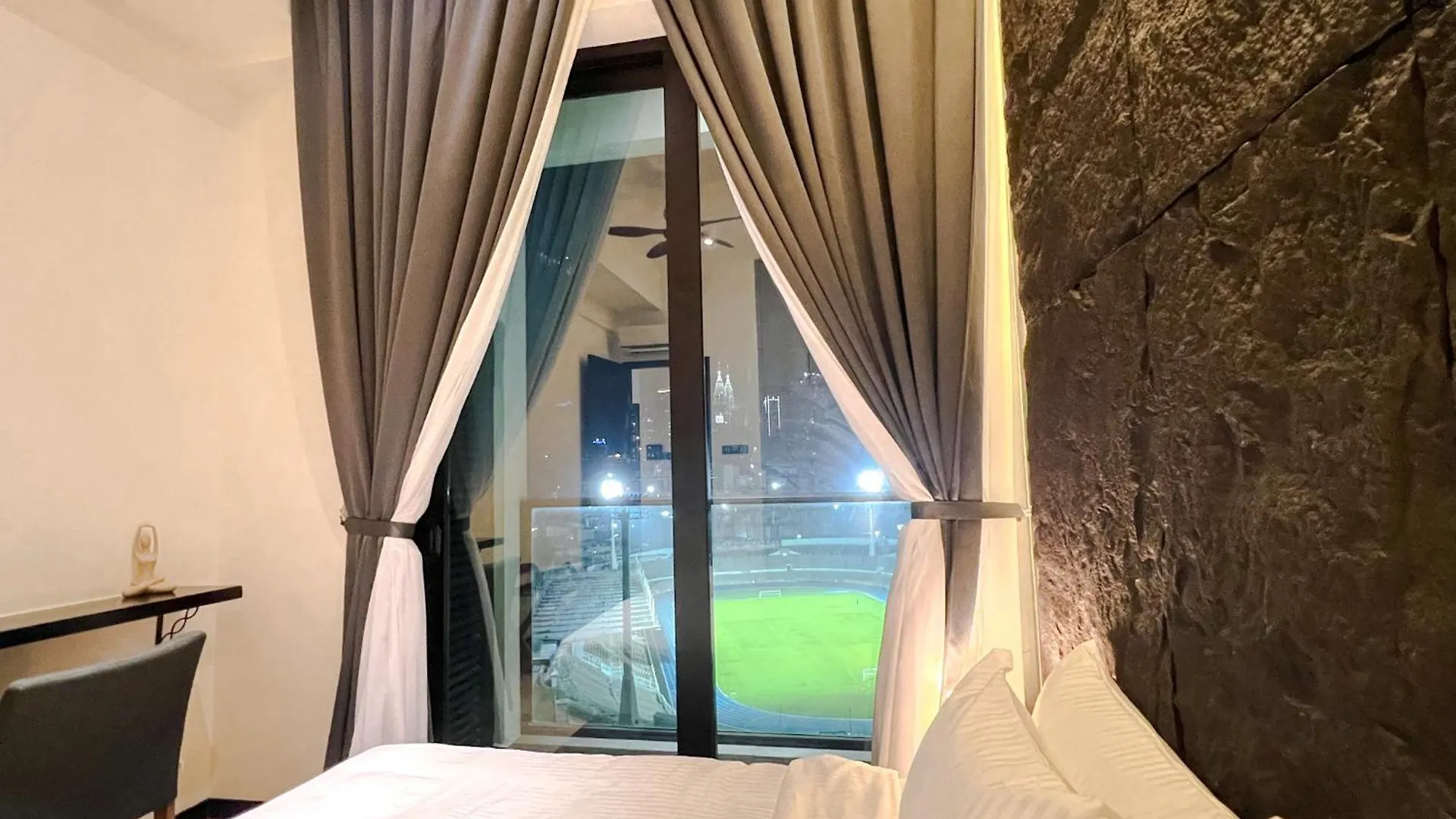 Opus Kuala Lumpur By Scape Stay 0*,  Malezya